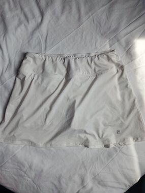 Fila White Women's Athletic Skort- Size 'M'
